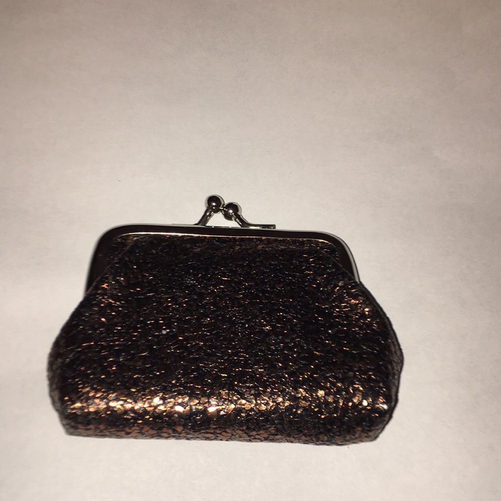 🔥Sale🔥..Beautiful bronze coin purse..NWOT..